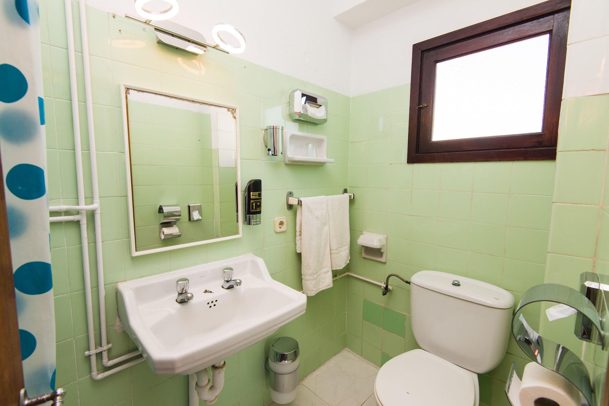 Hostal Port Corona Cala Ratjada  Buitenkant foto