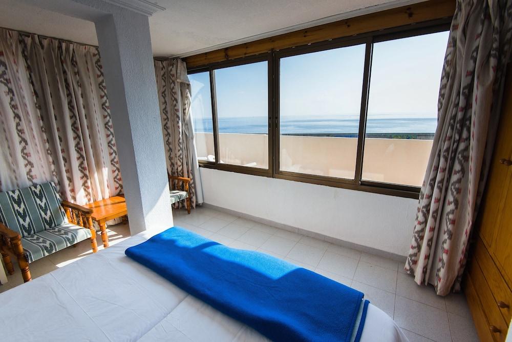 Hostal Port Corona Cala Ratjada  Buitenkant foto