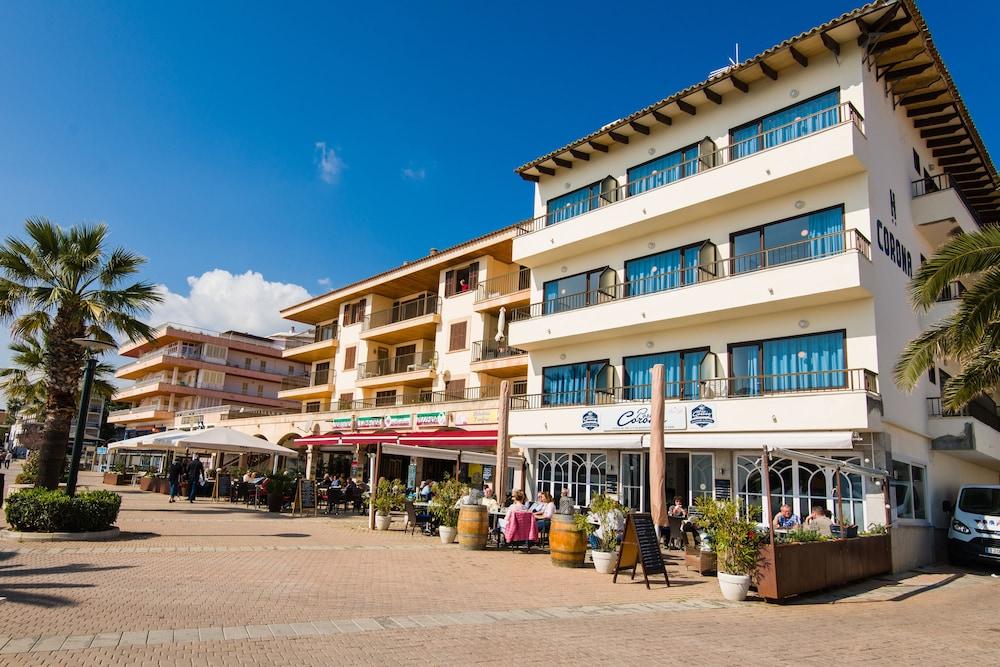 Hostal Port Corona Cala Ratjada  Buitenkant foto