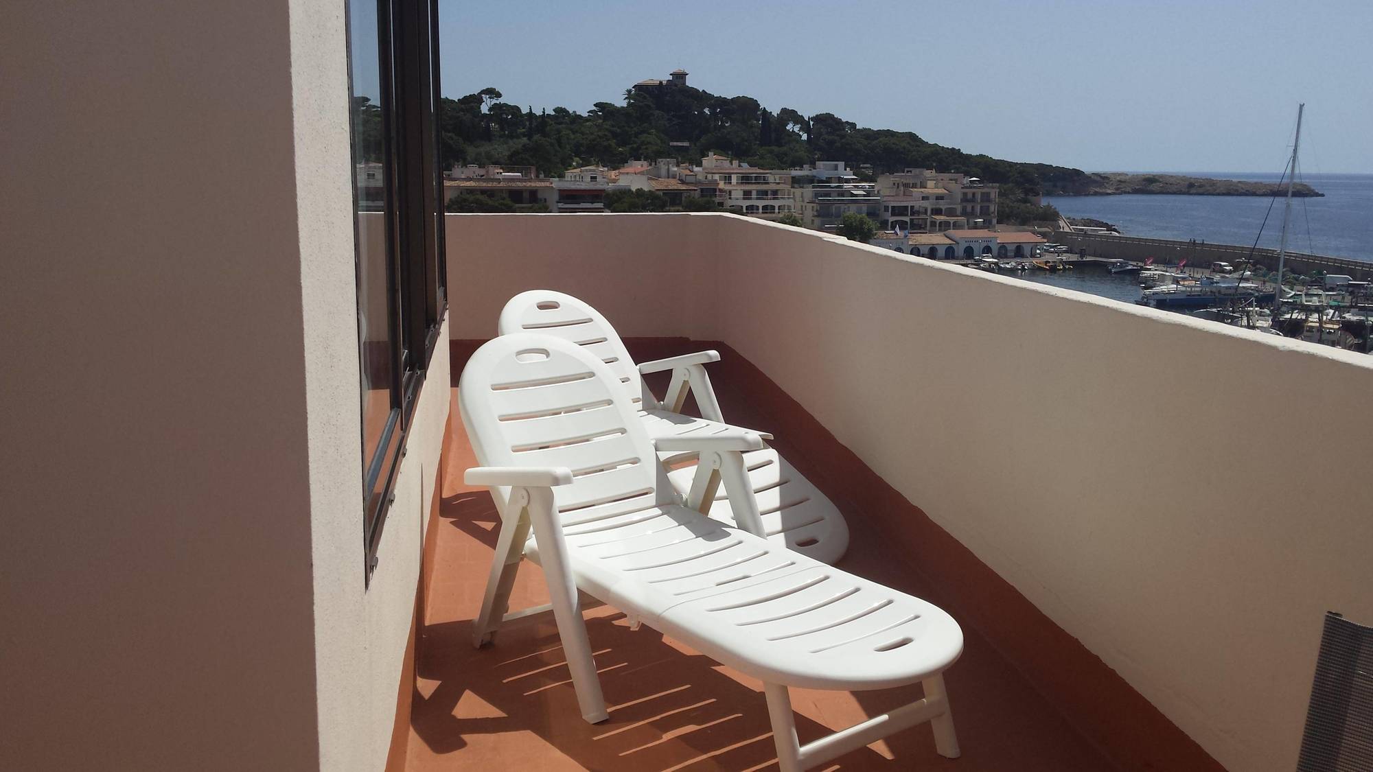 Hostal Port Corona Cala Ratjada  Buitenkant foto